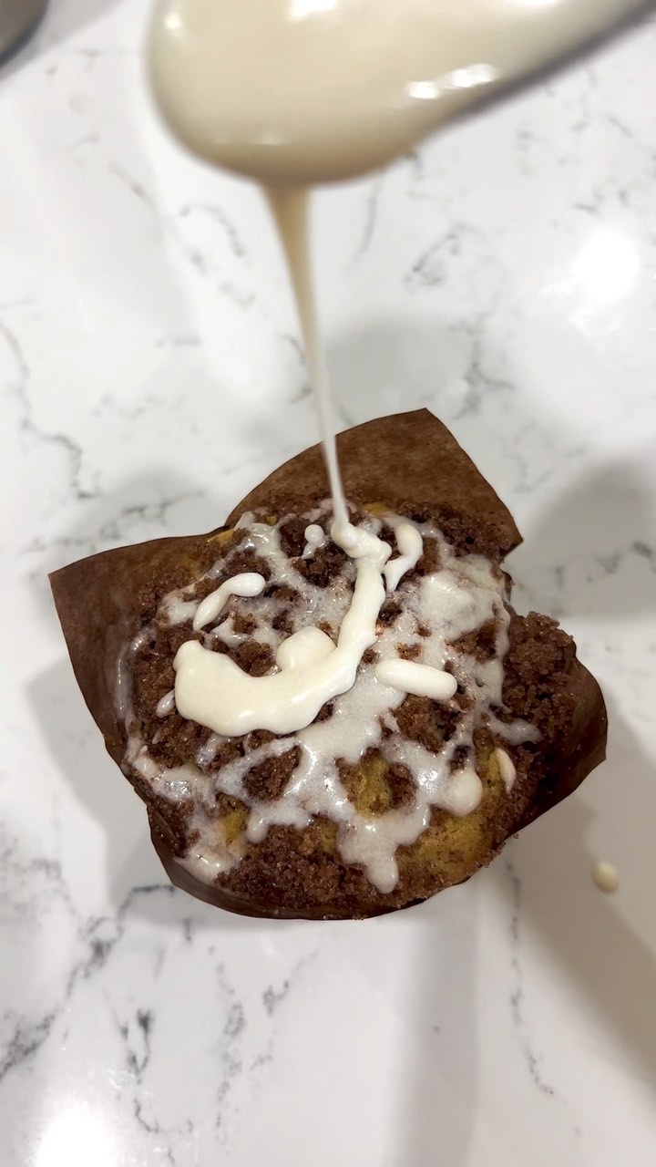 Pouring the vanilla butter icing on top of our coffee cake muffins is always my favorite part! The icing balances out this muffin so well with the crunch of the cinnamon brown sugar topping. You would never know they are also gluten free! 

#coffeecakemuffins #glutenfree #sweetperfection #shoplocal #shopsmall #fayetteville